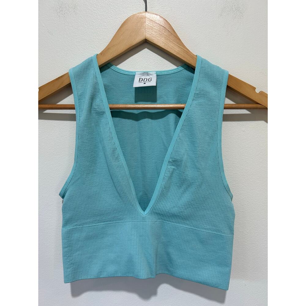TNA Aritzia crop top womens size M blue ribbed v neck sleeveless